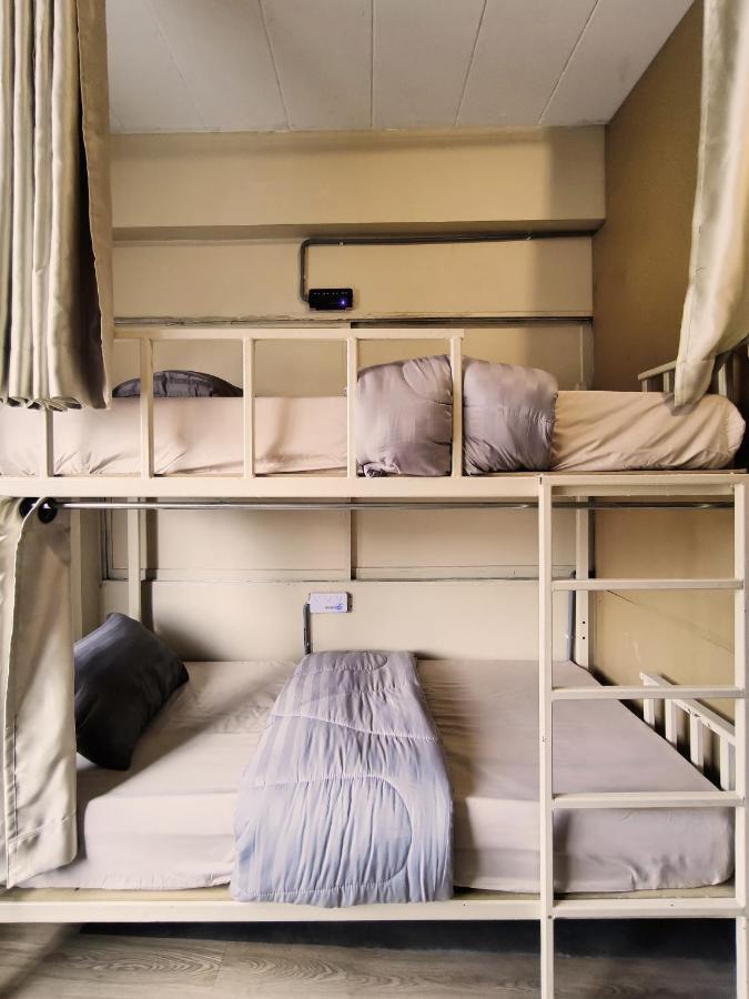 Youyen Hostel Bangkok Buitenkant foto