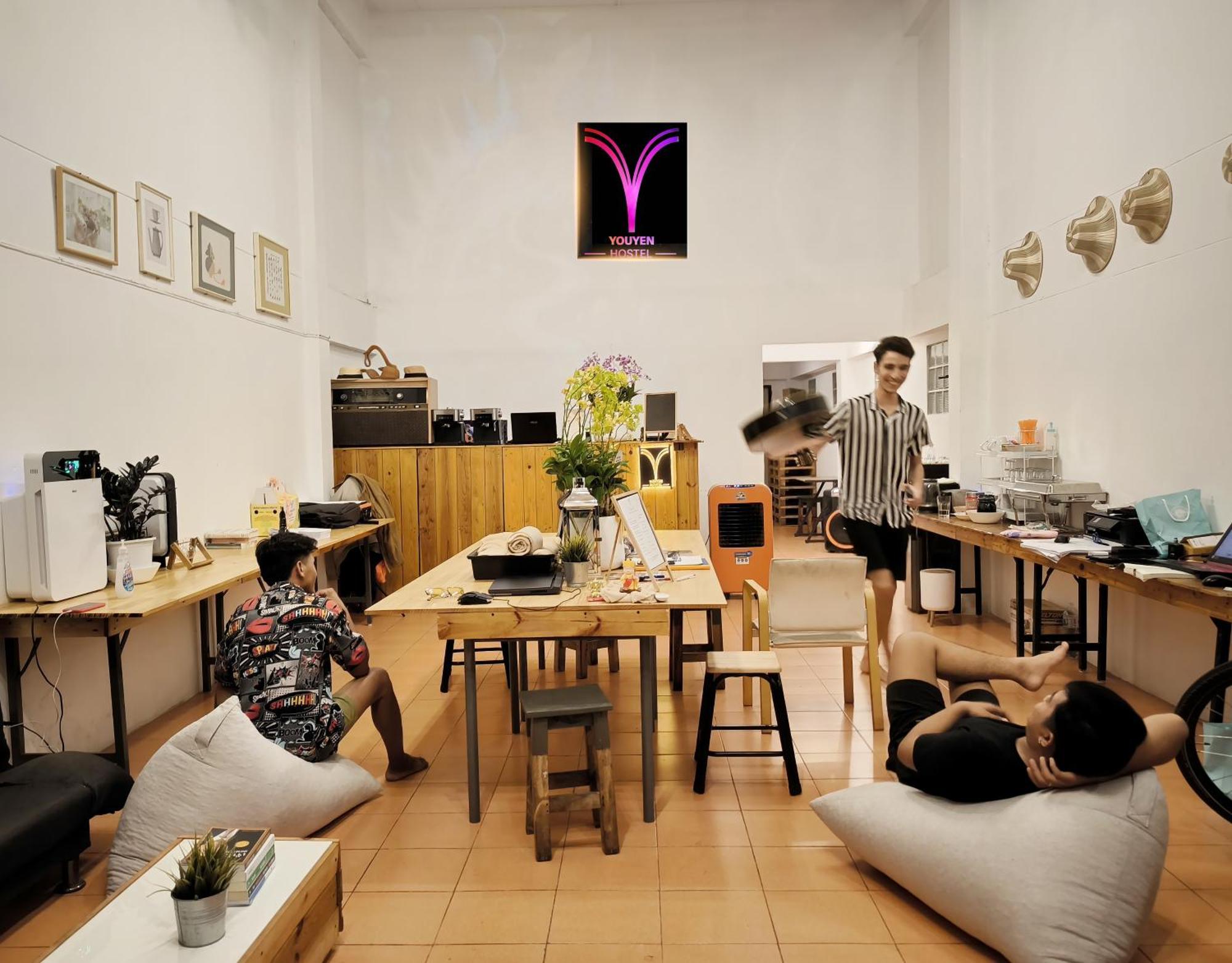 Youyen Hostel Bangkok Buitenkant foto